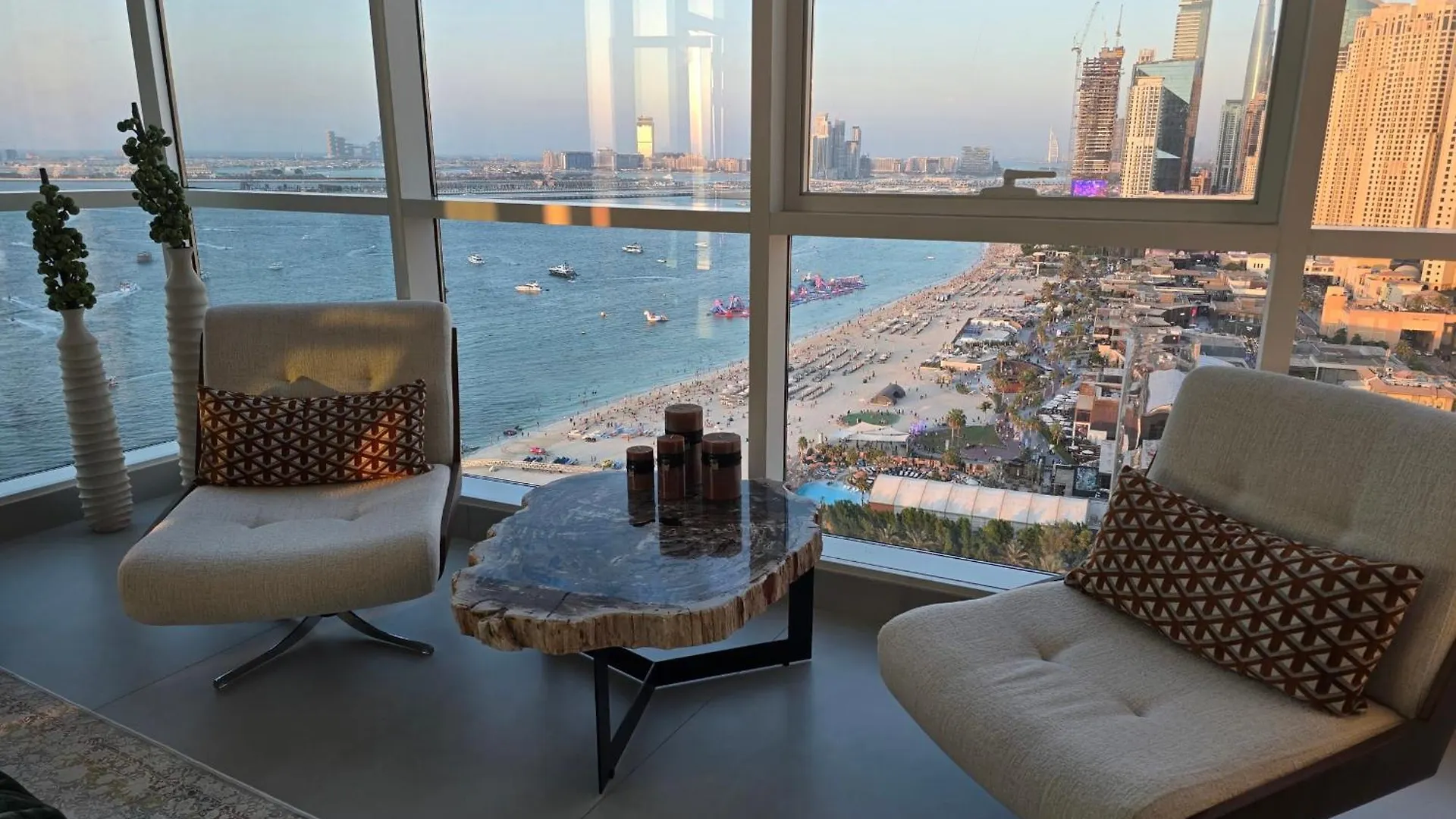 Apartment Beachfront 250 View Private Beach High Floor Dubai