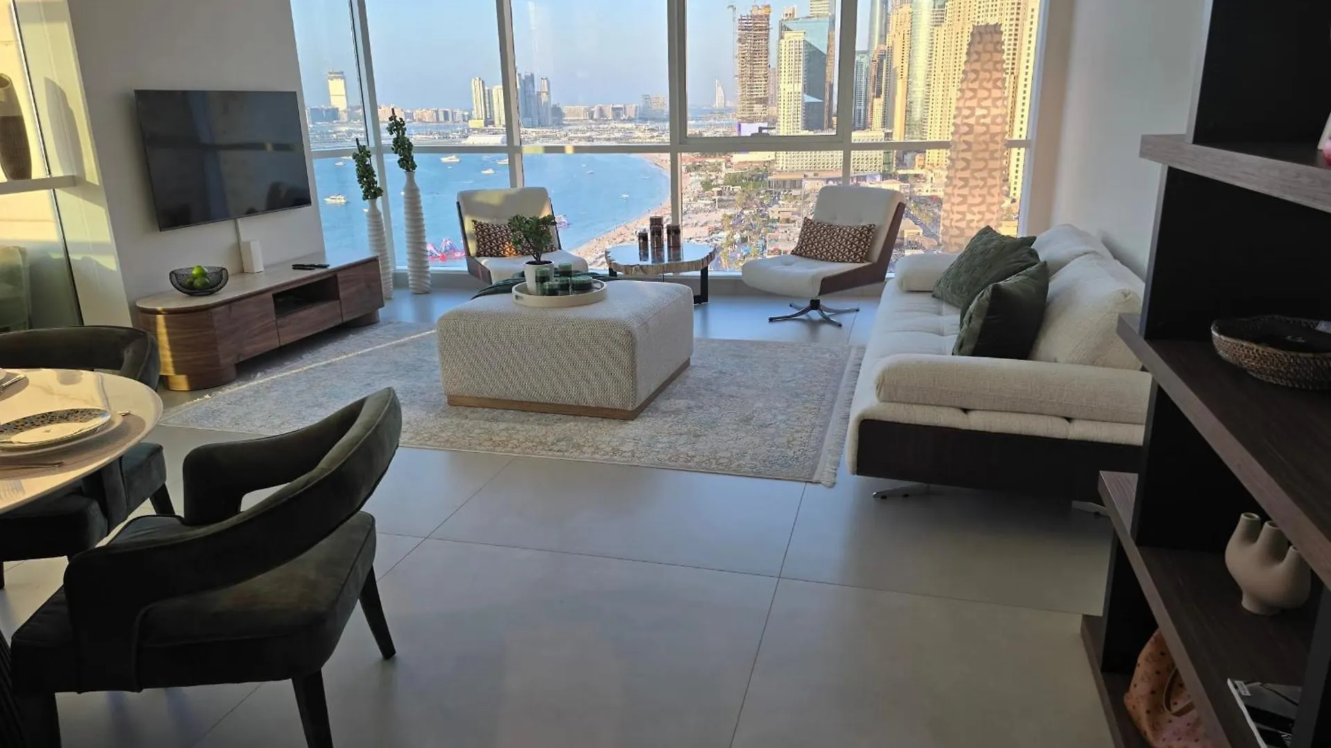 Beachfront 250 View Private Beach High Floor Dubai 0*,